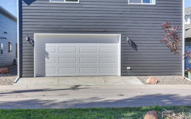 Spacious, Rustic Spearfish Home: Walk to Downtown!