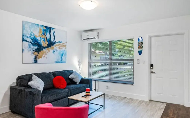 Quiet Miami Oasis Fast Wi-fi Free Parking