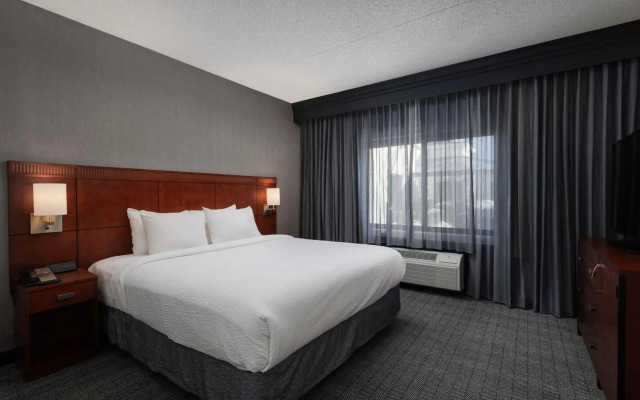Courtyard by Marriott Denver Central Park