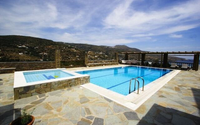 Nicolas Hotel Apartments