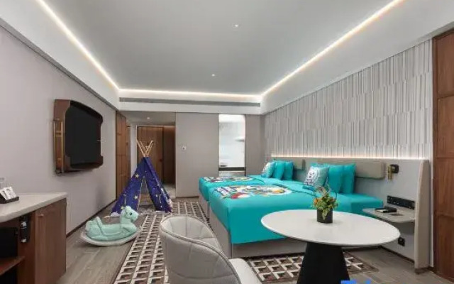 Wanda Moments, Xining Chengdong