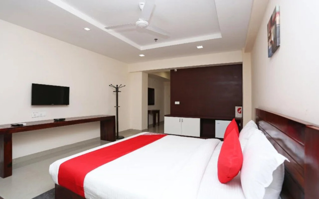 OYO 18826 Hotel Emerald