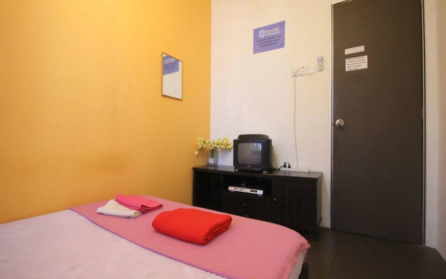 Cocoa Mews Cafe & Homestay - Hostel