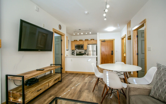 Sunstone #109 Condo