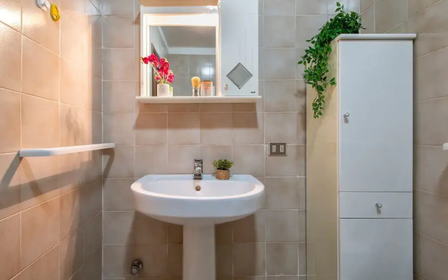 Sardinia RE - Lilium Central Flat