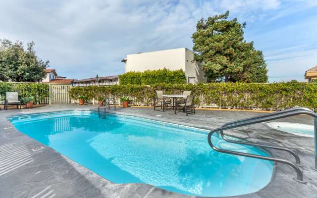 Best Western Plus Monterey Inn