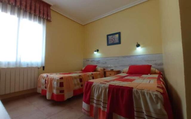 Almenara Hostal Restaurante