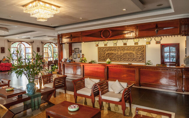 Angkor Holiday Hotel