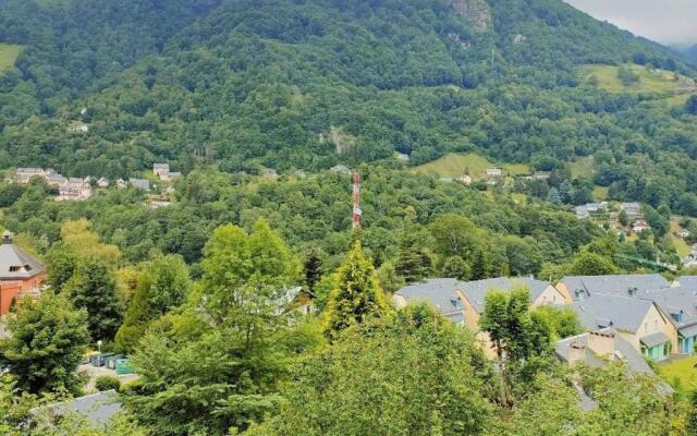 Appartement Cauterets, 2 pièces, 6 personnes - FR-1-234-238