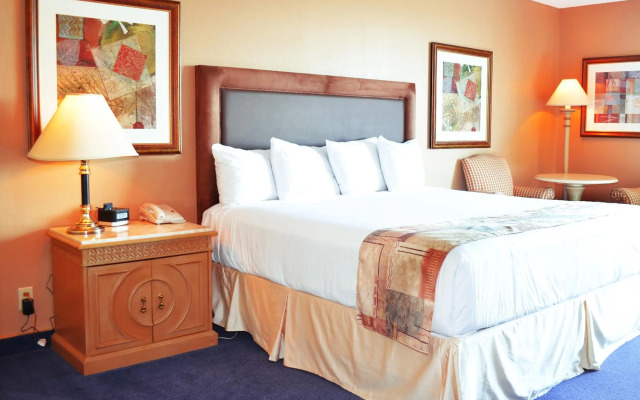 Laughlin River Lodge