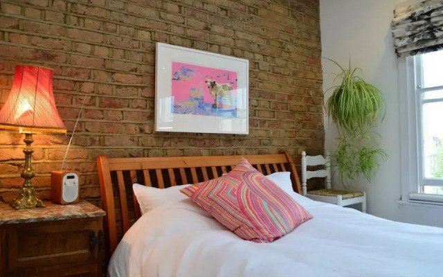 Spacious 2 Bedroom Apartment in Stoke Newington