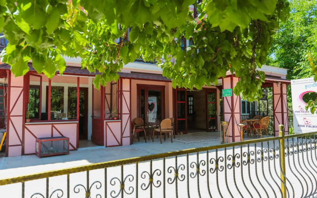 Pink Palace Hotel