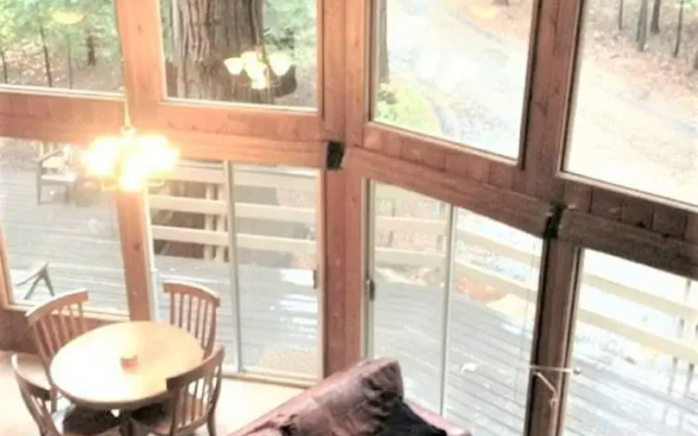 Woodsy 'a' Frame 3 Bedroom Cabin by RedAwning