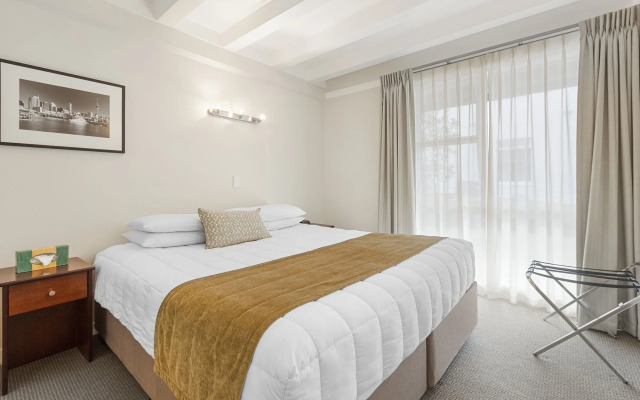 The Parnell Hotel & Conference Centre