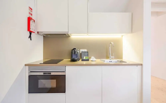 Spacious 2-bedroom Retreat in Porto