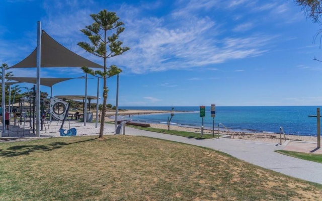 San Sebastian - 5 Bedroom Villa- walk to the beach, Stunning views - Colston & CoHosts – Beach – Wannanup