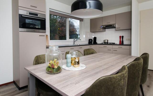 Veluwe Forest Villa With Comfort