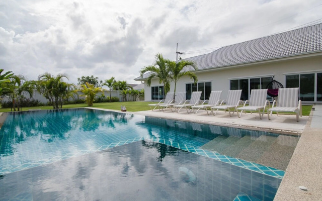 Private  4 Bedroom Pool Villa L28