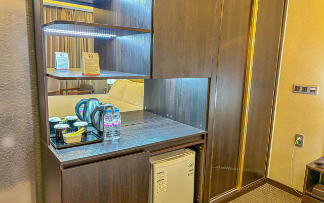 Royal Emporium Incheon Airport Hotel