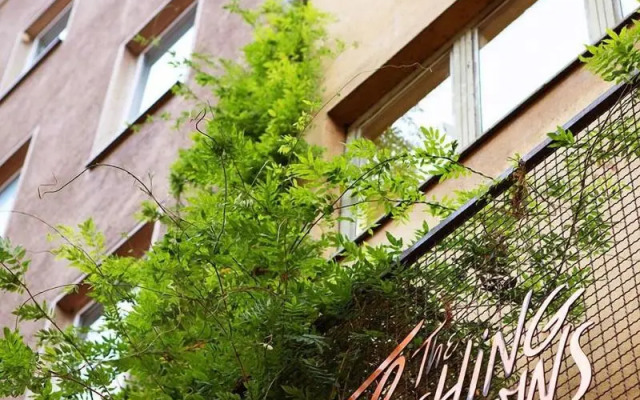 The Flushing Meadows Hotel & Bar