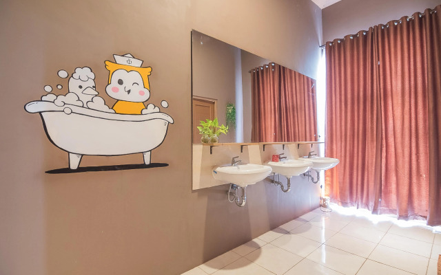 Formerly RedDoorz Hostel @ Grand Pangandaran