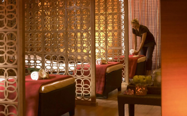 Castlecourt Hotel