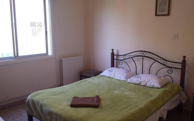 Polyxeni Hotel Apartments