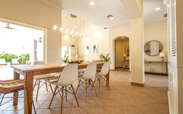 Luxury Pool Villa With View! Cabana, Bbq, 3min/beach, in Tierra del Sol!