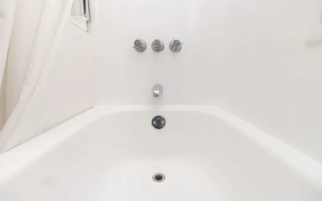 709 Partial Ocean View Hollywood Beach