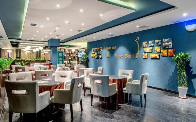Howdy Smart Hotel Women Shoe City Branch