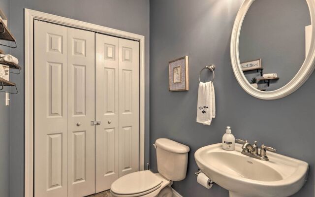 Waterfront Eatonton Escape w/ Private Hot Tub!