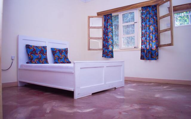 Kilihomebase & Campsite - Hostel