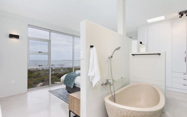 Blueview on Silversand