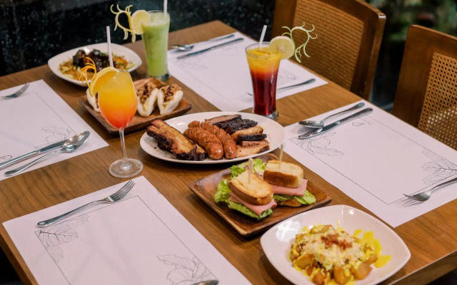 The Henry Hotel Roost Bacolod