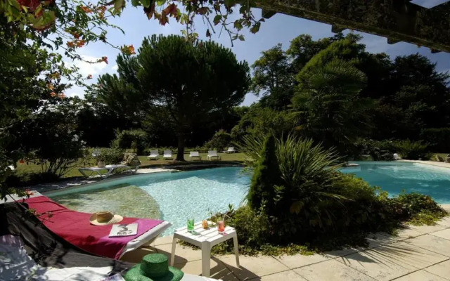 Hôtel La Roseraie