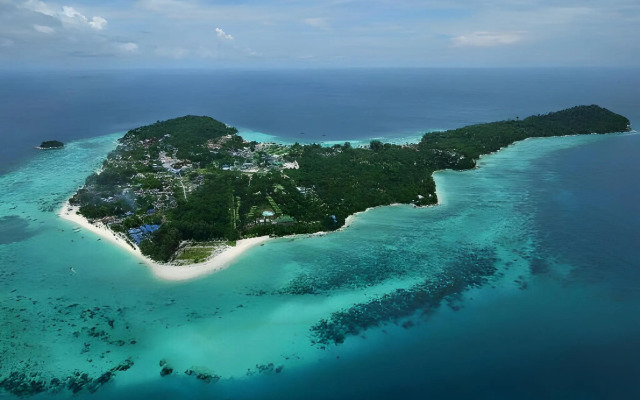 Lipe Power Beach Resort