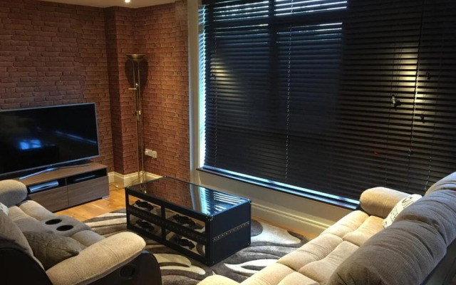 Charming Apartment max 15 Mins Close Airport Lagos