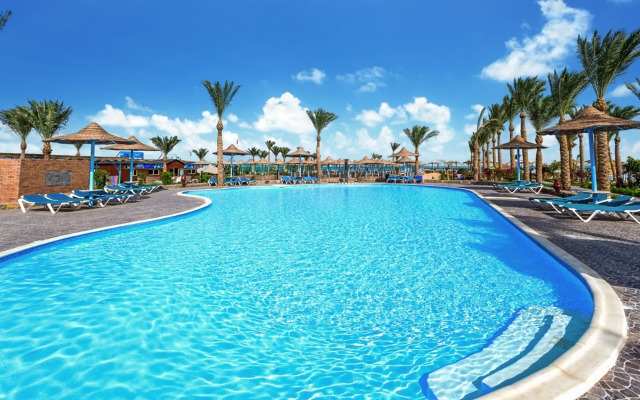 Le Jardin Aqua Park Resort