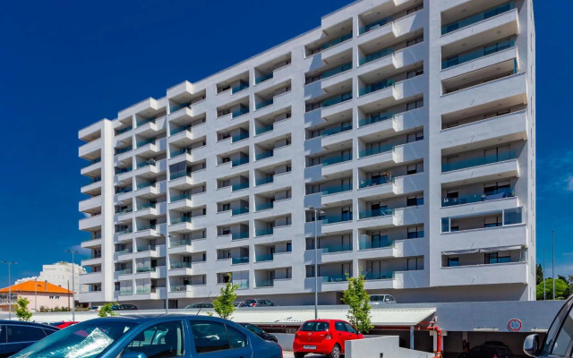 Tiffy studio w private parking