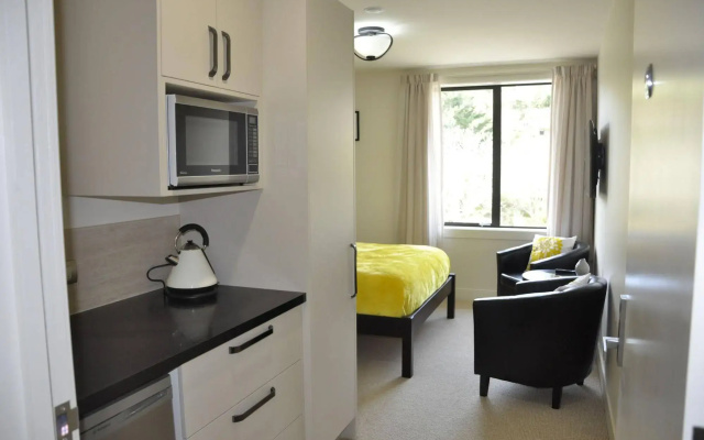 Shetland Court Apartments