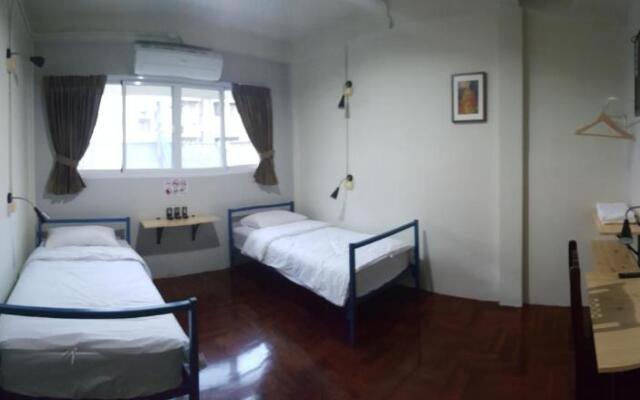 Bangkok Check Inn - Hostel