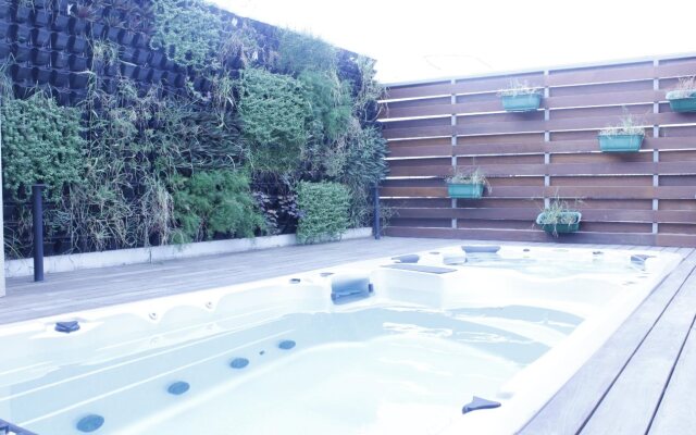 Hotel Swati Deluxe