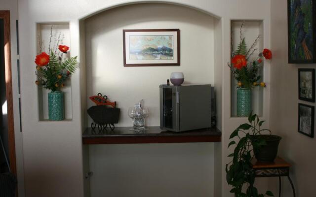 Squawking Raven B and B