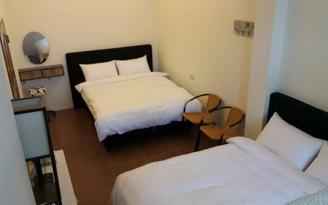 Royal Goods Residence Themed Suites