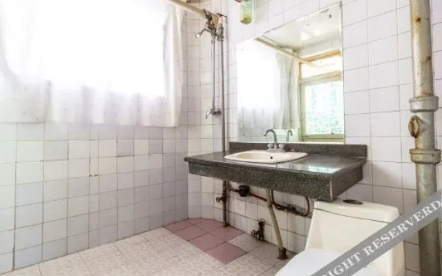Baoding Jianhua Guest House