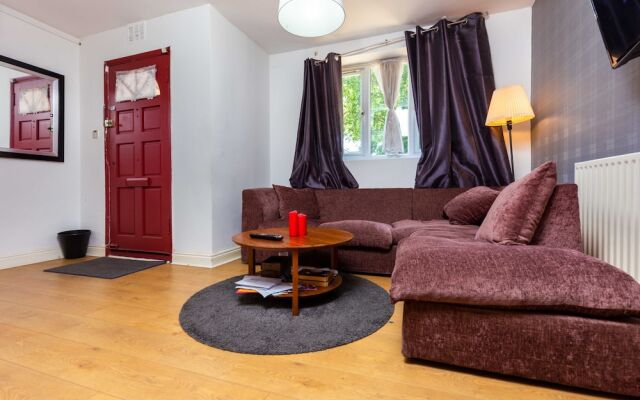 Bazely Street Deluxe Single Room 4
