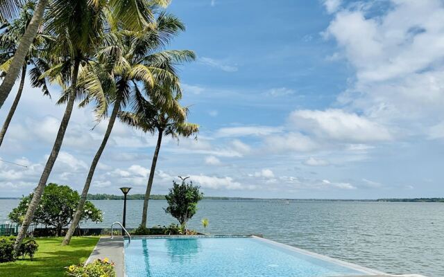BLUSALZ MANOR Waters Edge Kochi