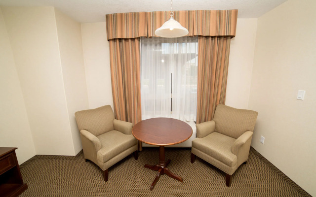 Holiday Inn Express Hotel & Suites Drayton Valley by IHG