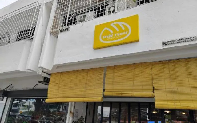 Damansara Jaya Petaling Jaya 2 Storey Landed House for 15 Pax