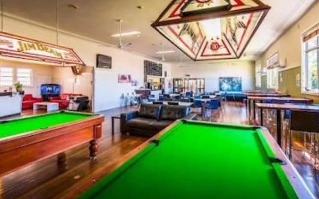 Diggers Tavern Hotel